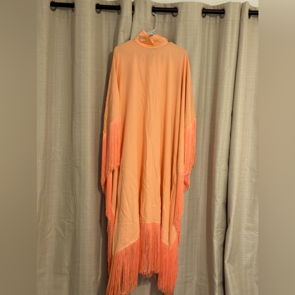 gown